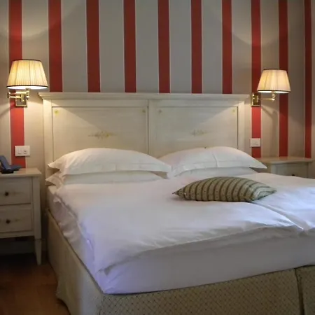 Villa Palmira Kinderfreies Hotel Cannobio Quarto foto